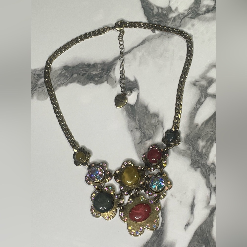 Elegant Multicolor Floral Necklace